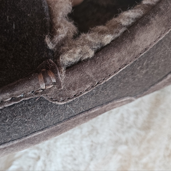 Men’s UGG Ascot Slippers - Size 10, Dusted Cocoa - Picture 6 of 9